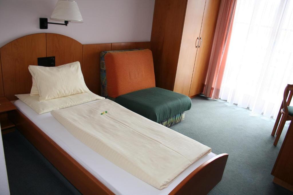 Hotel Edlingerwirt - Sauna & Golfsimulator Inklusive Spittal an der Drau Habitación foto